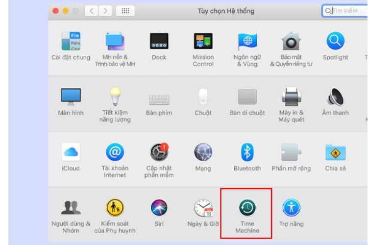 Bạn nhấn “Tùy chọn hệ thống” rồi nhấp đúp vào Time Machine