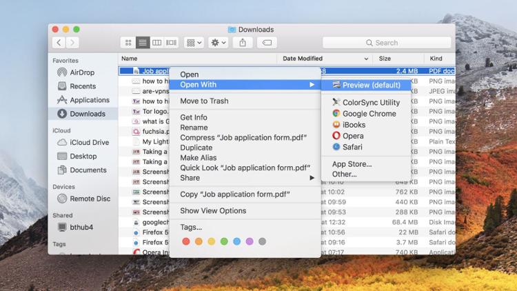 Bạn nhấp chuột phải vào file PDF rồi chọn “Open with”, chọn “Preview” để mở file PDF bằng ứng dụng mặc định trên Macbook