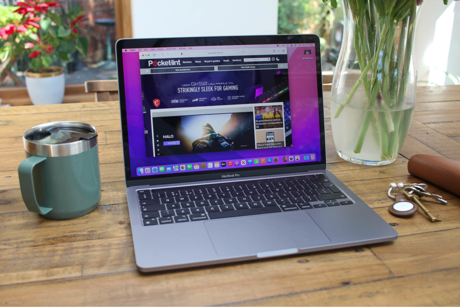 Màn hình Retina LCD IPS 13.3 inch sắc nét